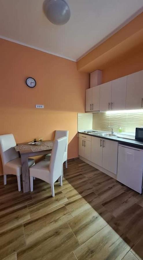 Ales Apartman Sombor Exterior foto